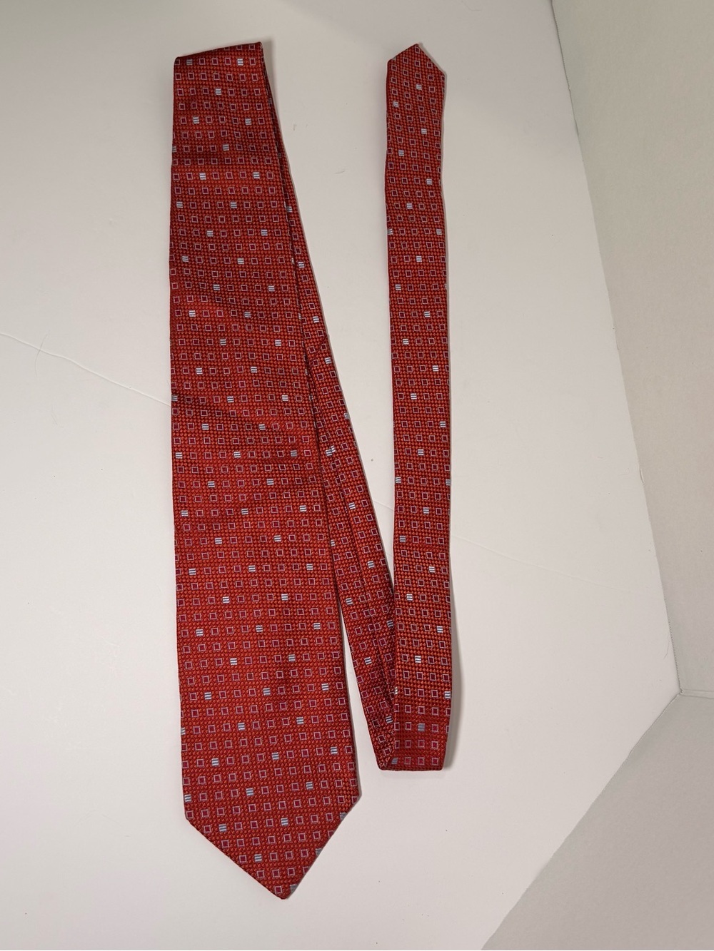 Vintage JoS. A. Bank Red 100% Silk Neck Tie Made in Italy Red